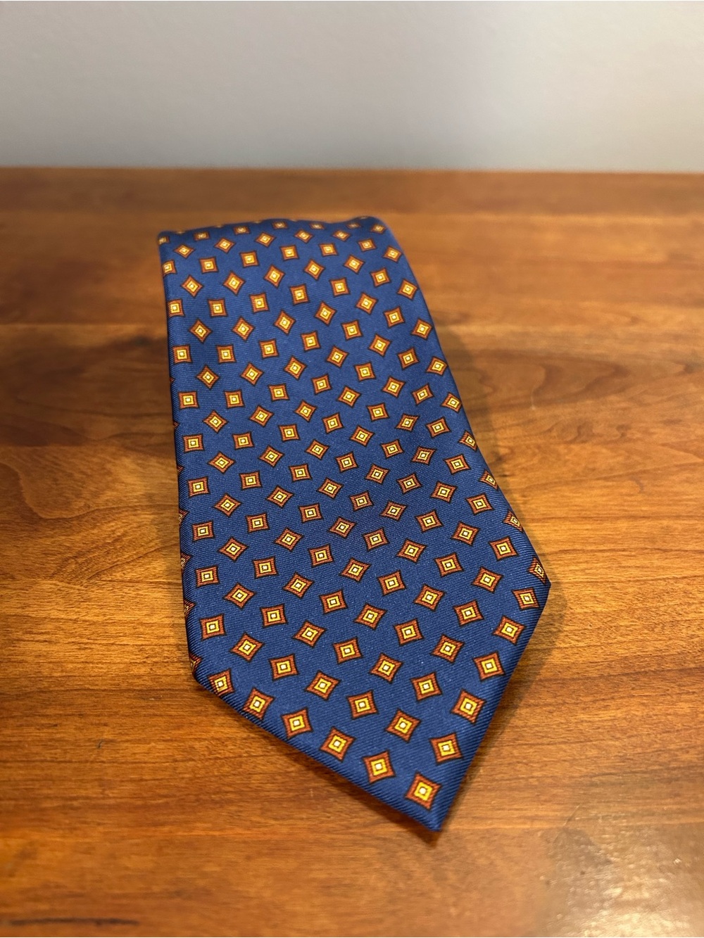 J. Press 100% Silk Made in Italy Blue Tie with‎ Geometric Design Extra Long